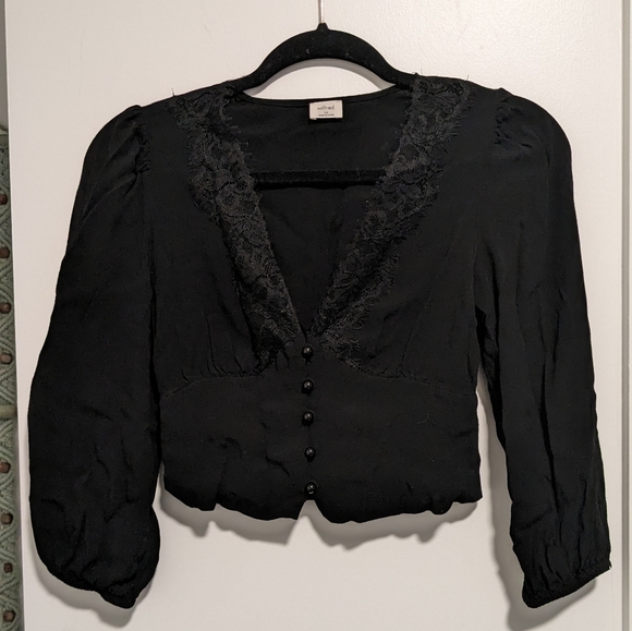 (181) Wilfred Lace Crop Top - Picture 1 of 7